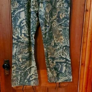 Women's camouflage pants